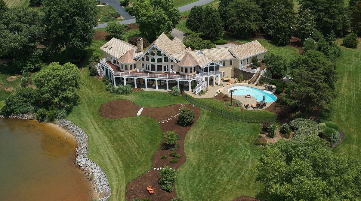 luxury home near Smith Mountain Lake, VA