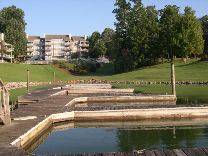 Smith Mountain Lake